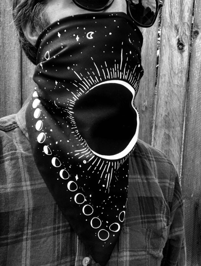 Lunar · Bandana