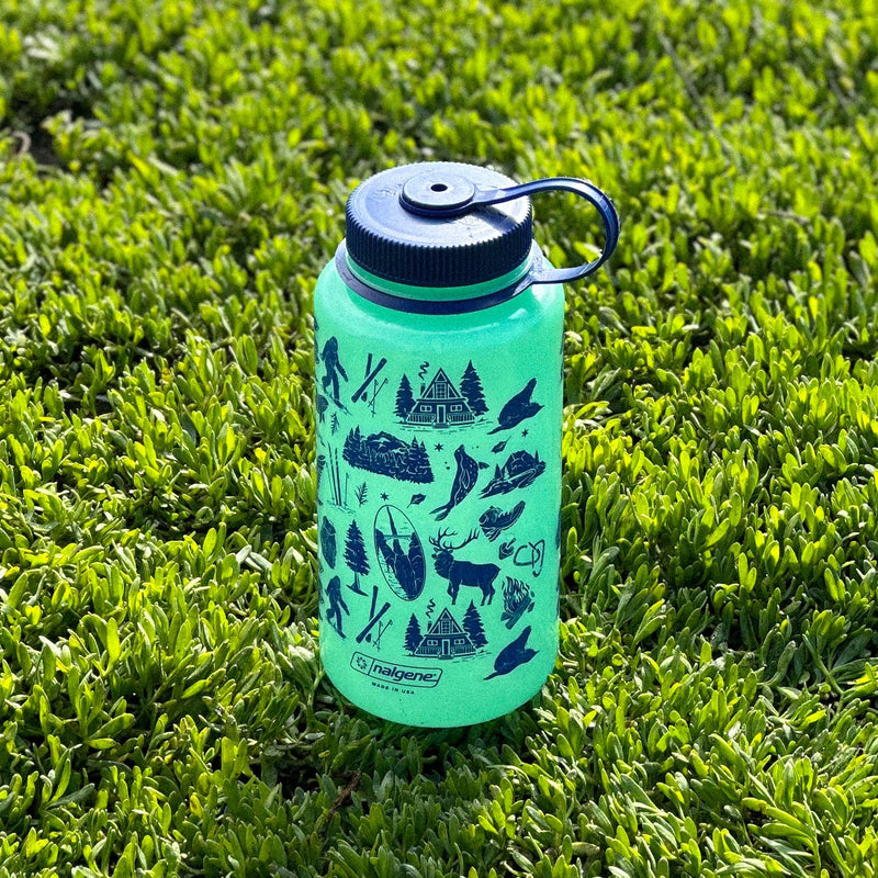 PNW Patterns 32oz Water Bottle - Glow-In-The-Dark Green